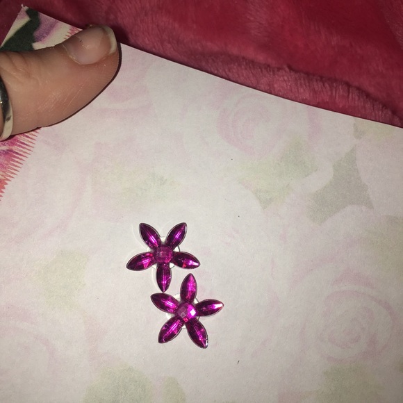 Pink flower crystal earrings - Picture 6 of 8